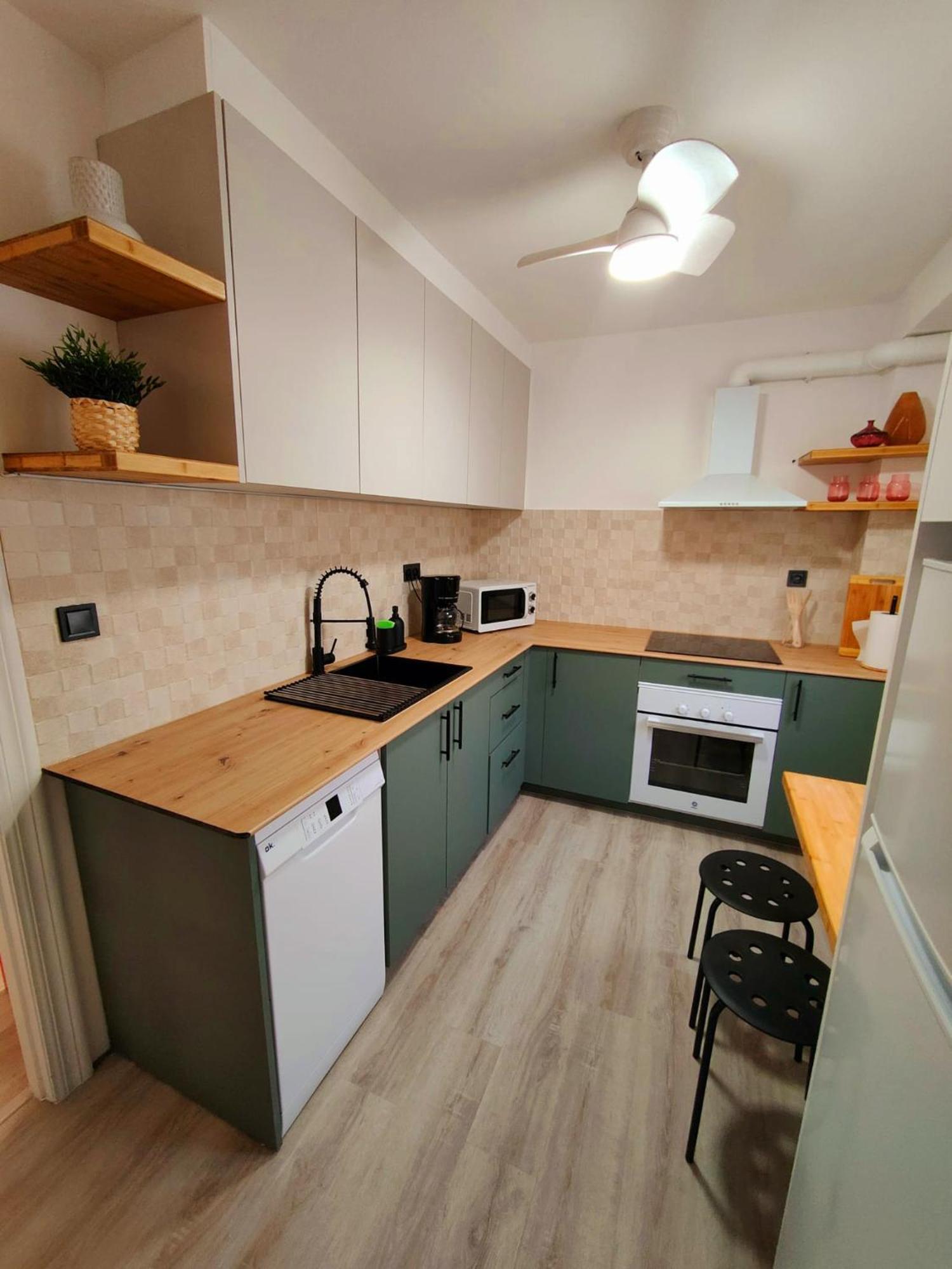 Almeria Sol Y Sur Apartmento - Netflix Y Parking Gratuito Exterior foto